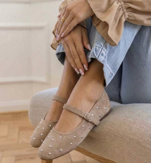 MANOLETINA TACHAS CAMEL