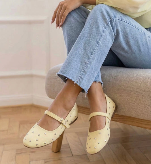 MANOLETINA TACHAS AMARILLO PASTEL